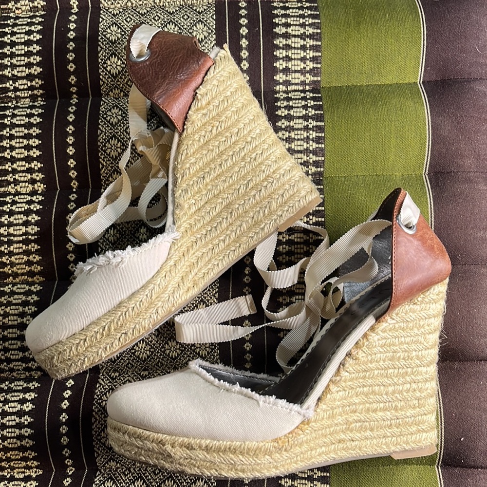 Guess wedge espadrilles